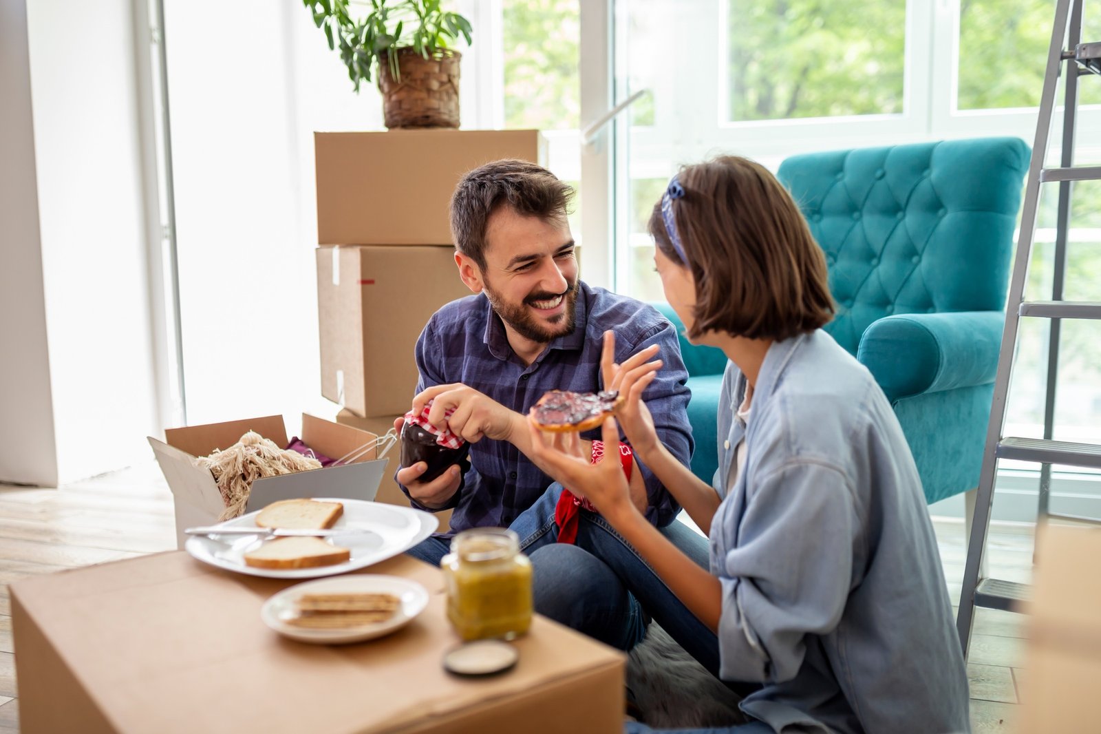 Couple moving in together